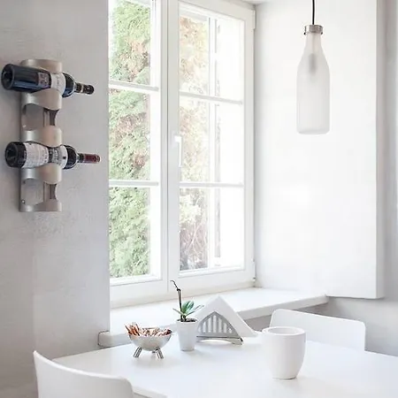 Old Town Quiet And Spacious Studio With Communal Closed Yard شقة *