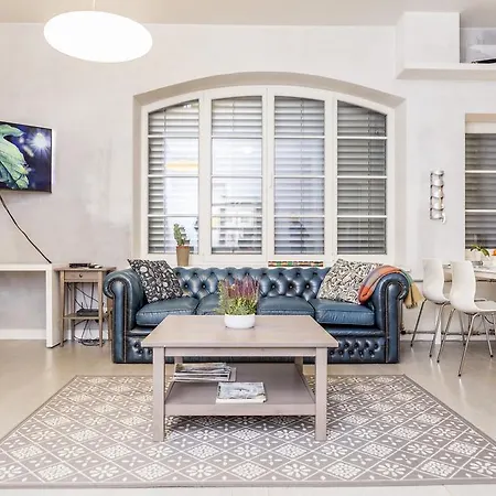 Old Town Quiet And Spacious Studio With Communal Closed Yard شقة فيلنيوس